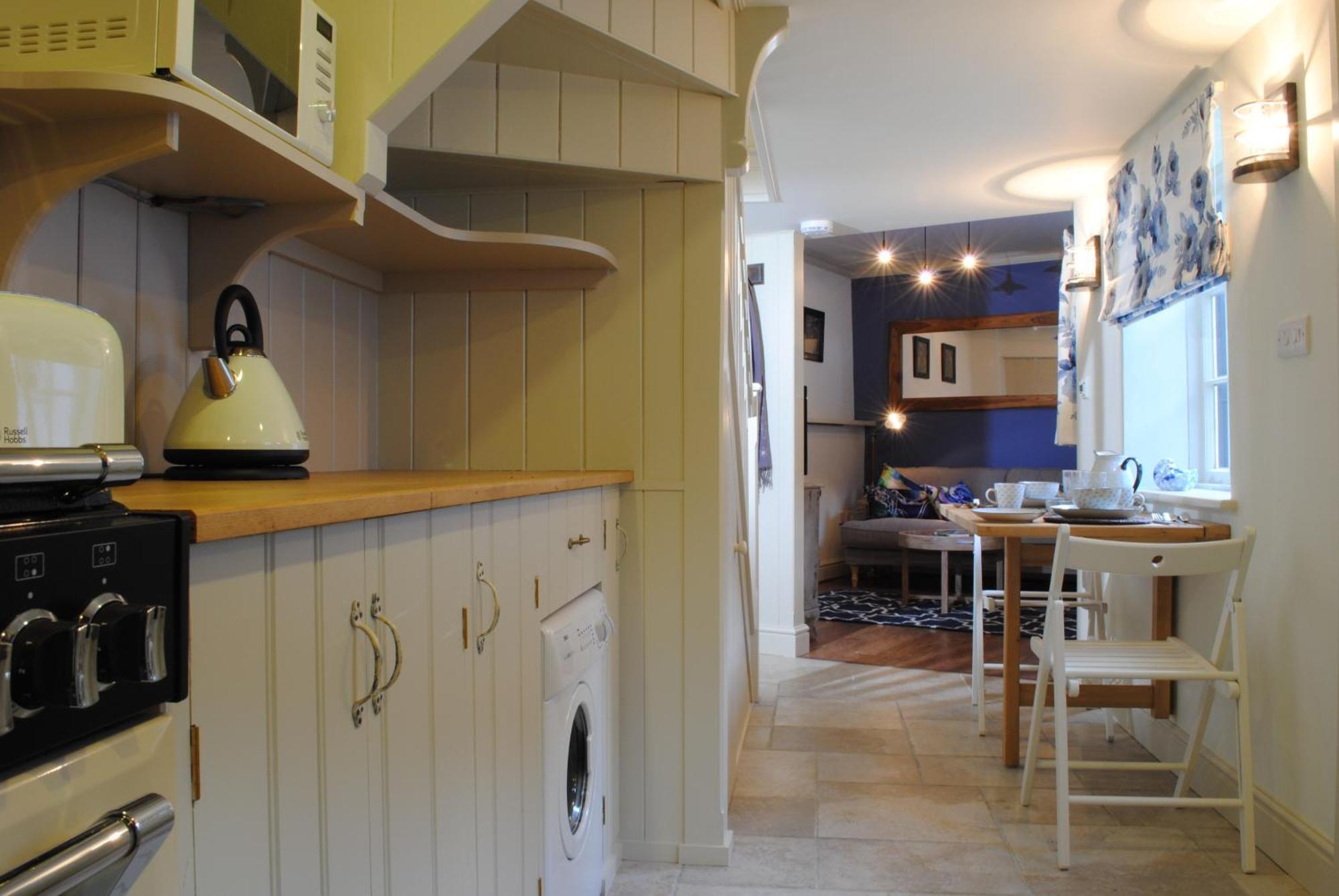 Courtyard Cottages Lymington, 2 Adults Only Eksteriør billede
